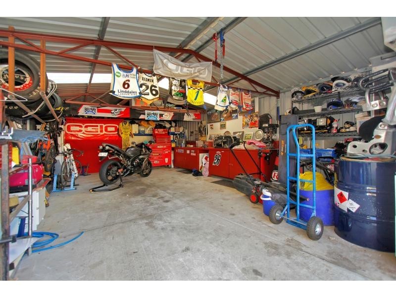17 Pipe Lily Drive, High Wycombe WA 6057