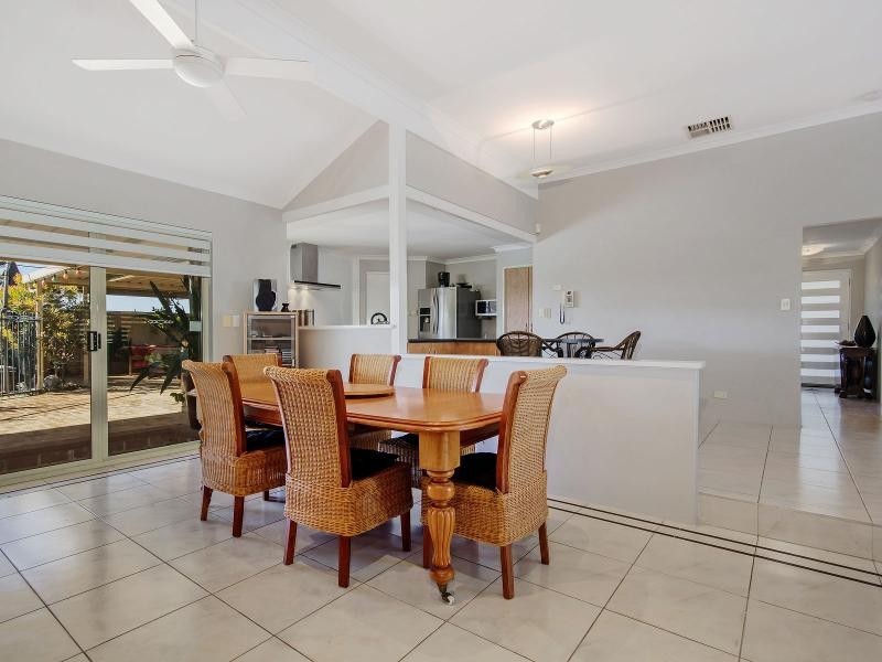 9 Benalla Place, Rockingham WA 6168