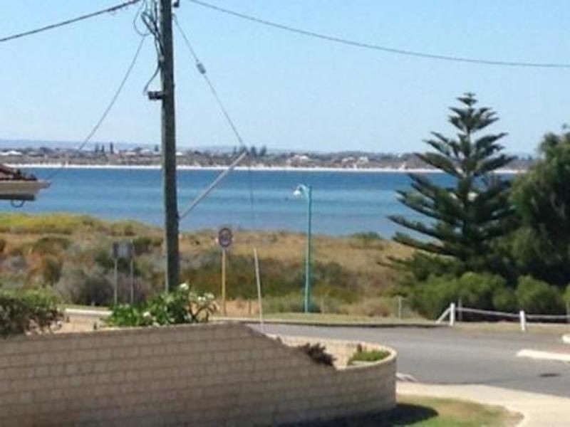 2-233 Safety Bay Road, Safety Bay WA 6169