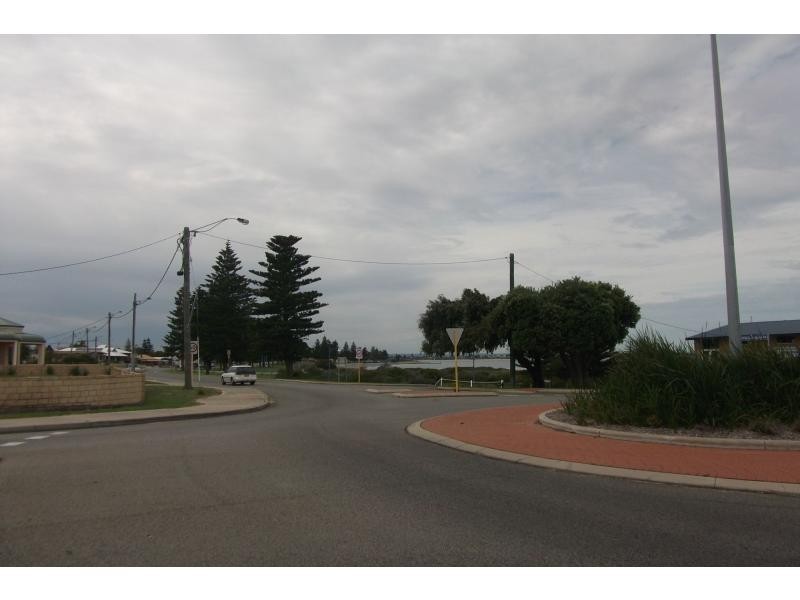 2-233 Safety Bay Road, Safety Bay WA 6169