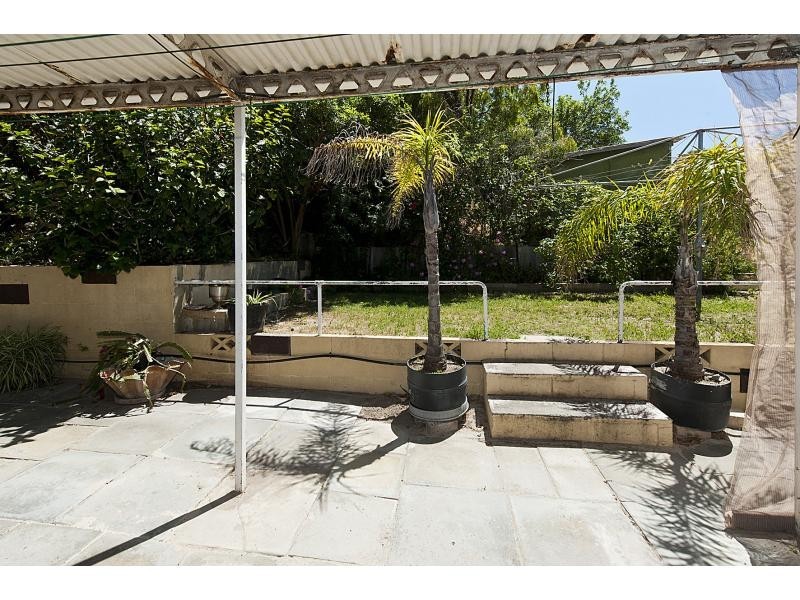8 Cameron Street, Quinns Rocks WA 6030