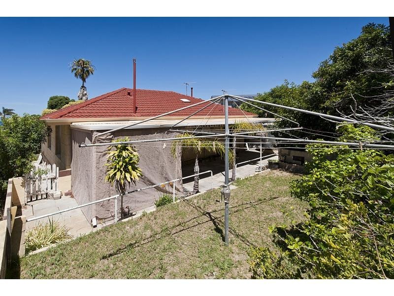 8 Cameron Street, Quinns Rocks WA 6030