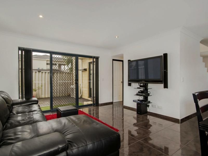 25A Bell Street, Rockingham WA 6168