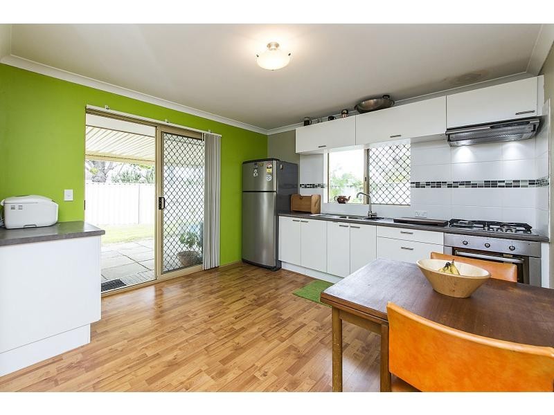 24A Legend Place, Cooloongup WA 6168