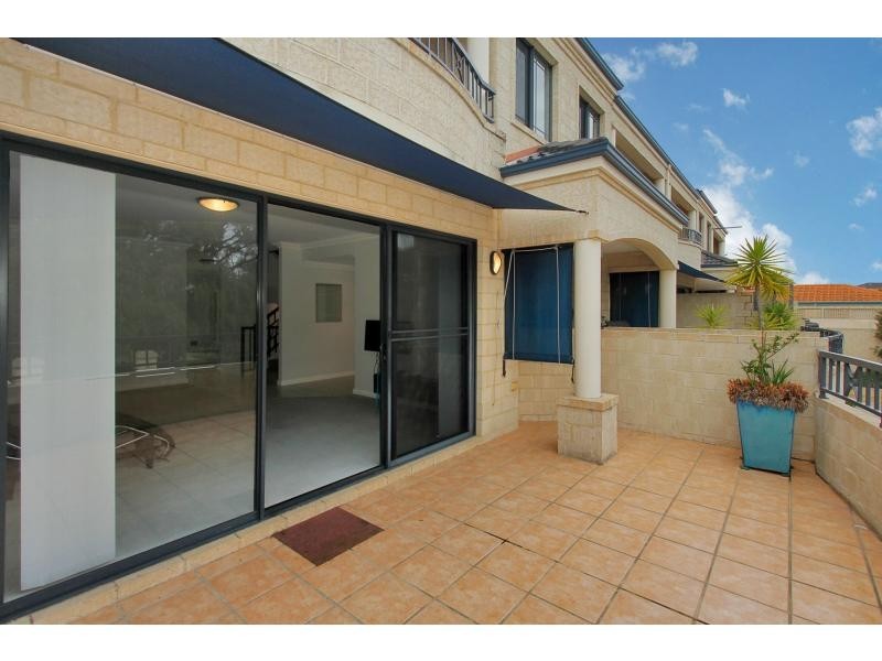 3/35 Waterston Gardens, Hillarys WA 6025