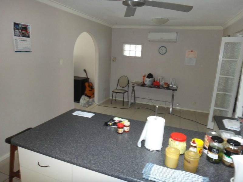 15 Clovertree Street, Maddington WA 6109