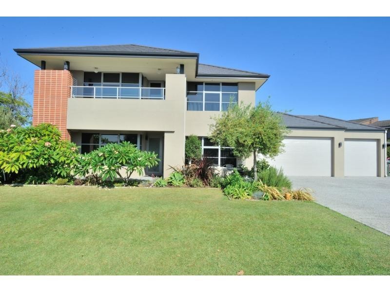 19 Fifth Avenue, Shoalwater WA 6169