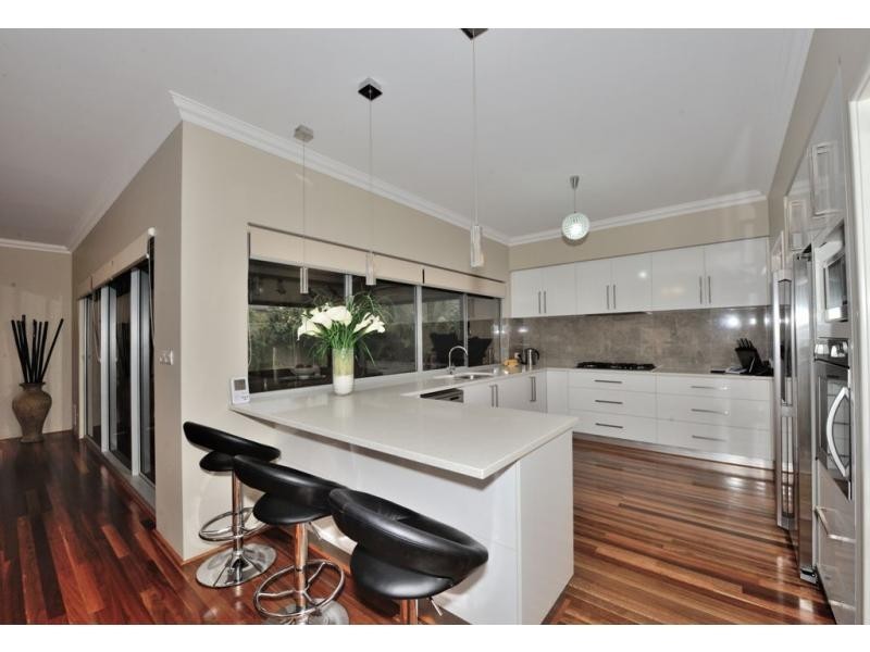 19 Fifth Avenue, Shoalwater WA 6169