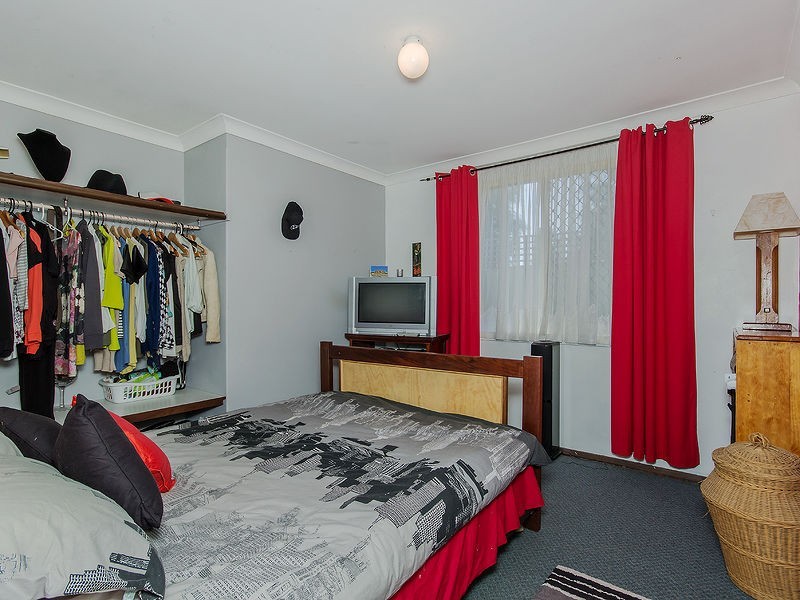 20 Quindalup Court, Hillman WA 6168