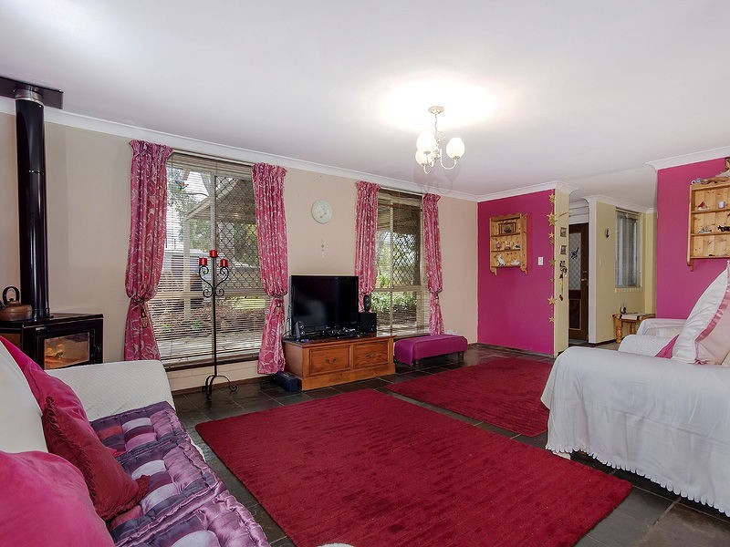 20 Quindalup Court, Hillman WA 6168