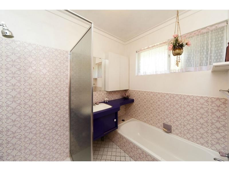 21 Cambridge Crescent, Cooloongup WA 6168