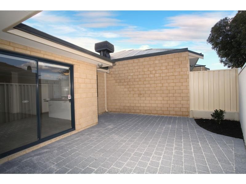 12 Tuckfield Way, Nollamara WA 6061