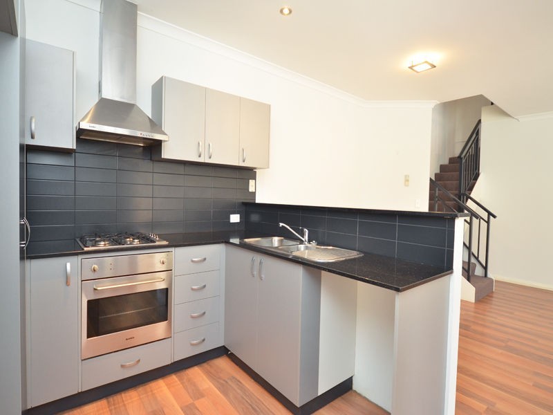 7 Hammersmith Court, Joondalup WA 6027