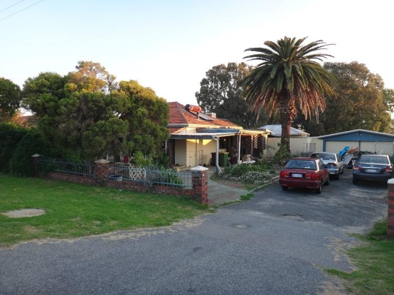 95 Park Road, Kenwick WA 6107