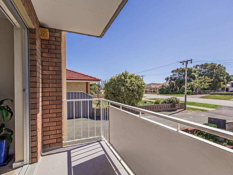 8/31 Penguin Road, Shoalwater WA 6169