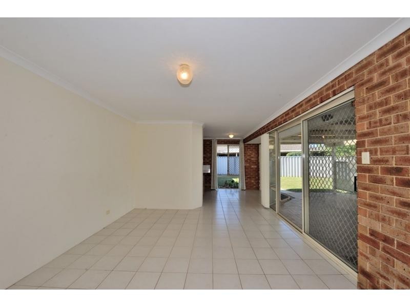 32 Monterey Crescent, Warnbro WA 6169