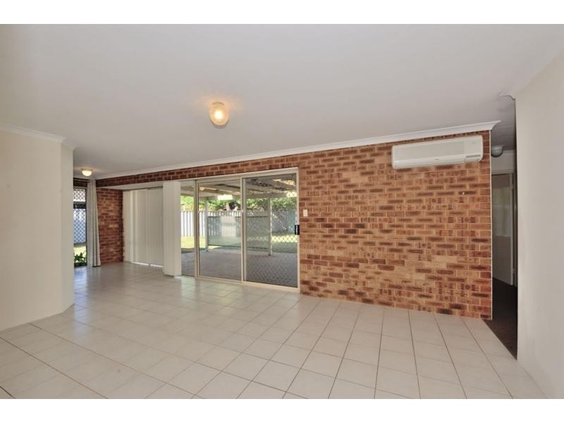 32 Monterey Crescent, Warnbro WA 6169