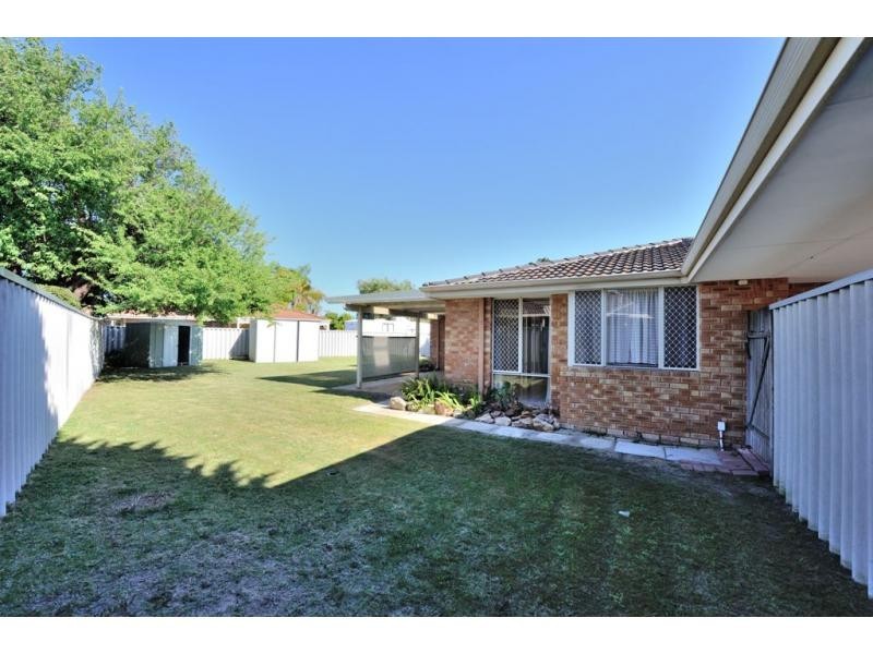 32 Monterey Crescent, Warnbro WA 6169