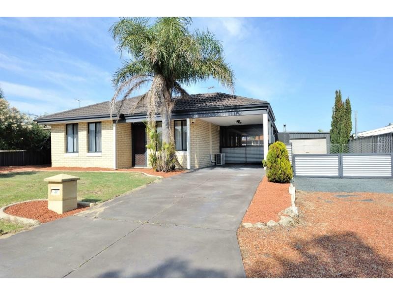 32 Jobson Loop, Brookdale WA 6112