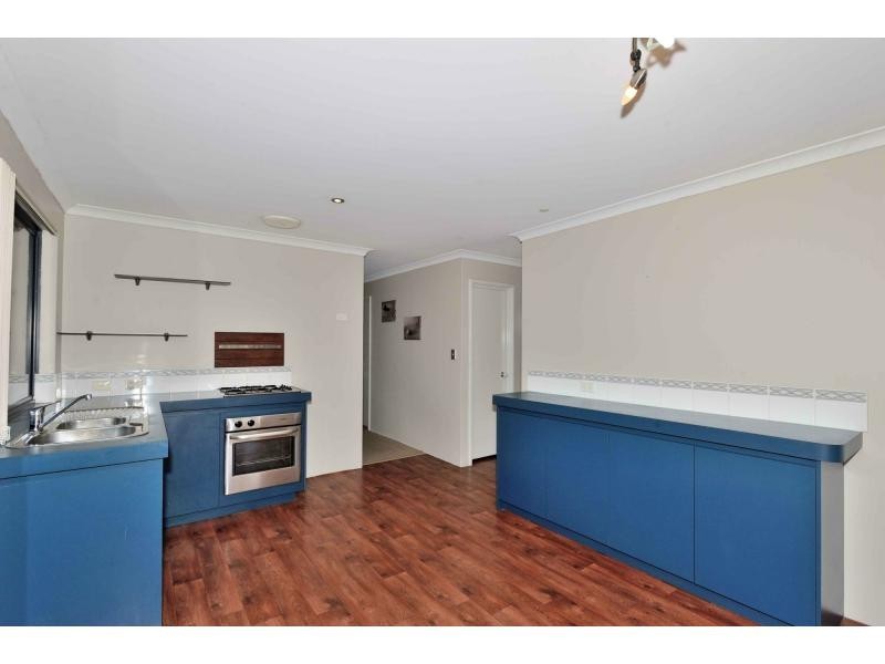 32 Jobson Loop, Brookdale WA 6112