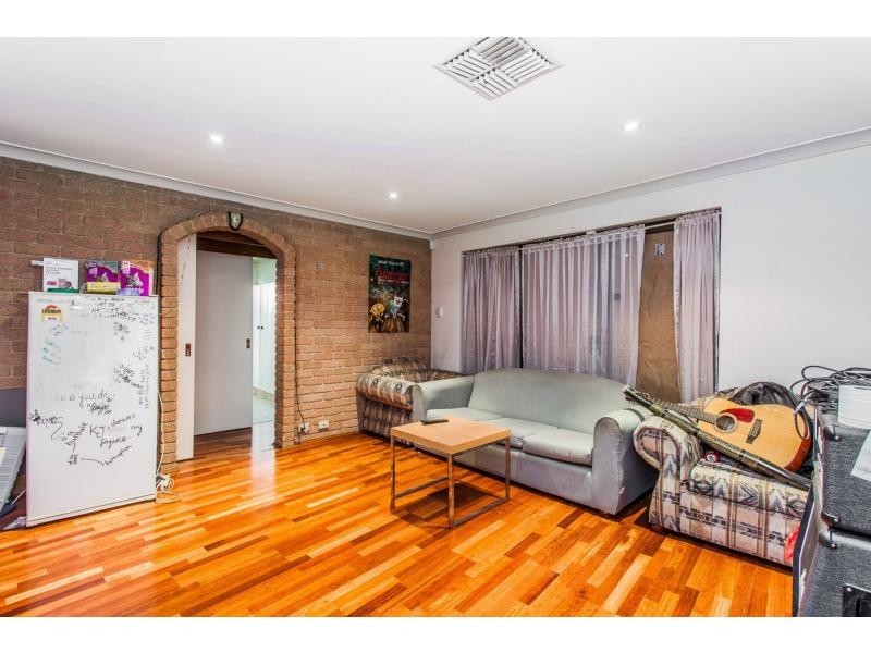 35a Saw Road, Kardinya WA 6163