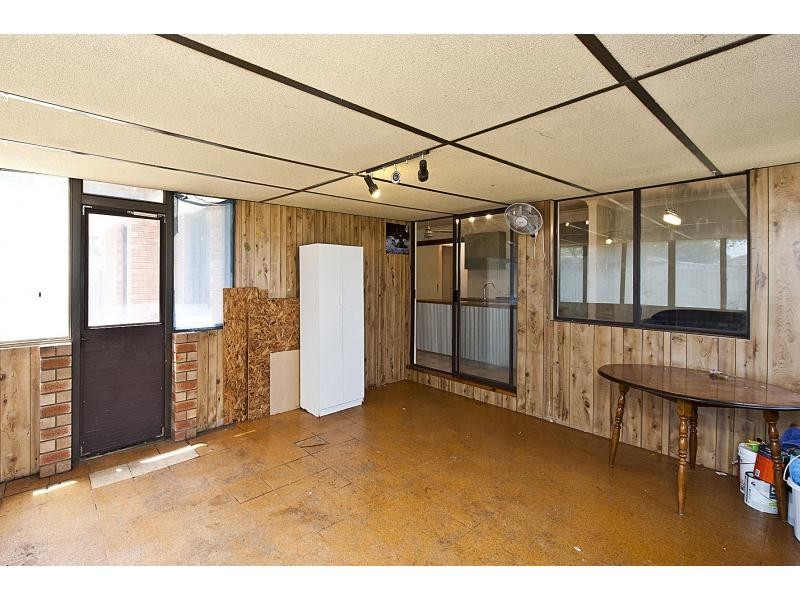 16 Yarle Court, Cooloongup WA 6168