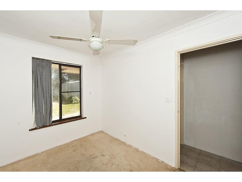 16 Yarle Court, Cooloongup WA 6168