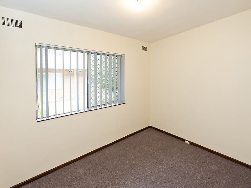 16/76 Kent Street, Rockingham WA 6168