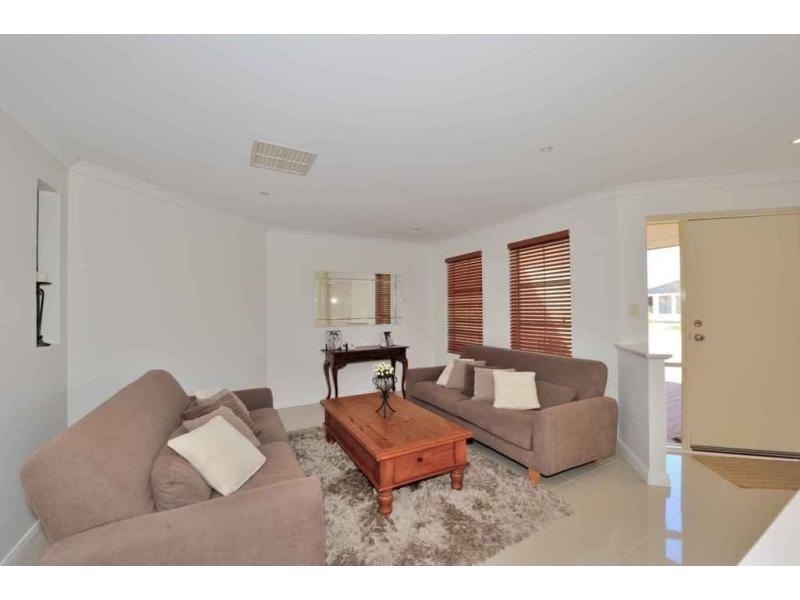 29 Windermere Way, Waikiki WA 6169