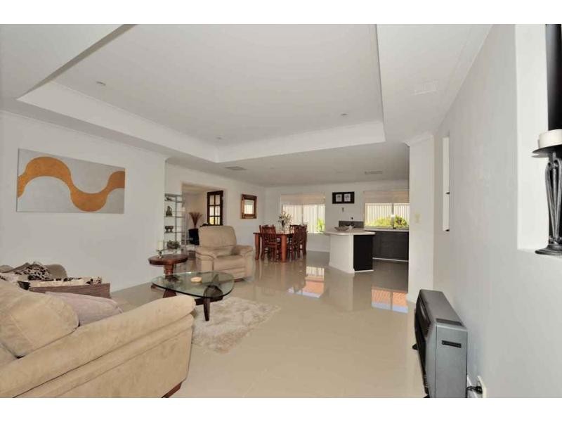 29 Windermere Way, Waikiki WA 6169