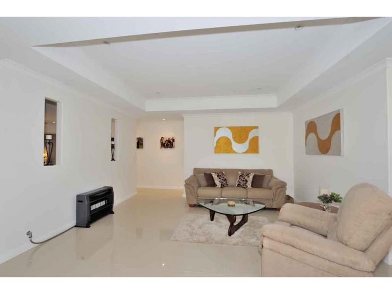 29 Windermere Way, Waikiki WA 6169