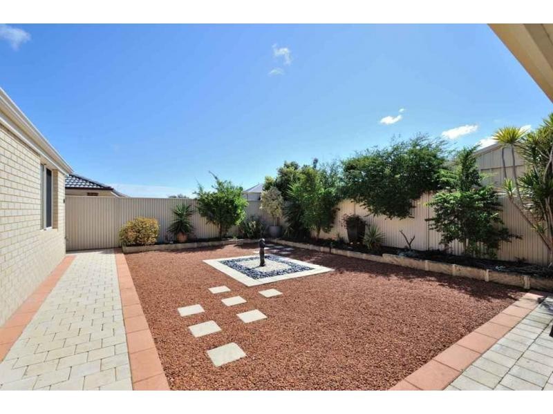 29 Windermere Way, Waikiki WA 6169