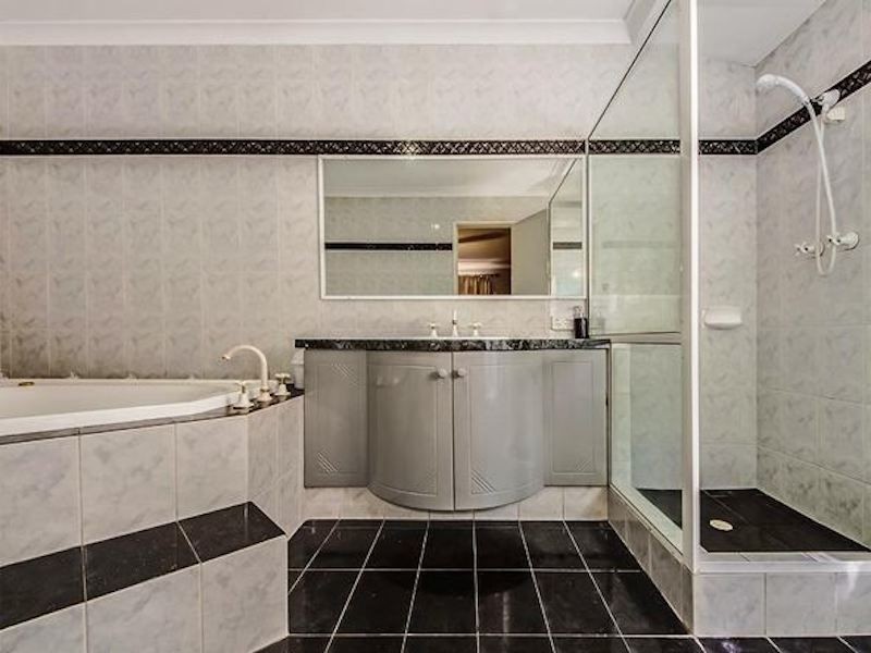 8 Karlak Close, Leda WA 6170