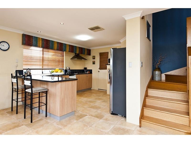 19 Foxton Boulevard, High Wycombe WA 6057