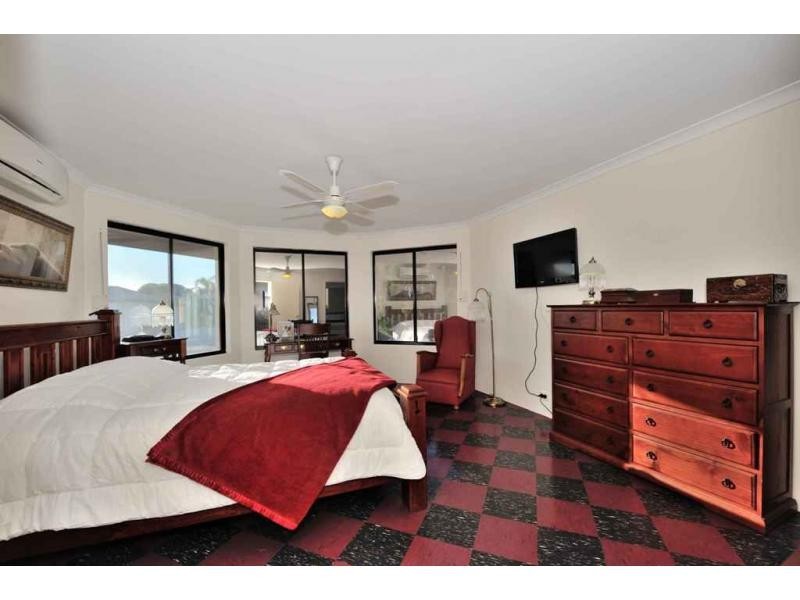 27 Belmez Turn, Port Kennedy WA 6172