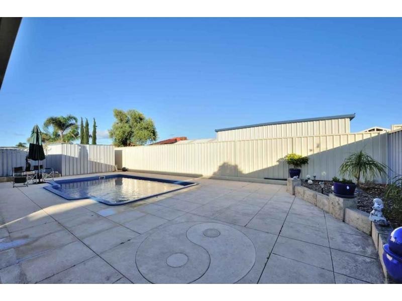 27 Belmez Turn, Port Kennedy WA 6172
