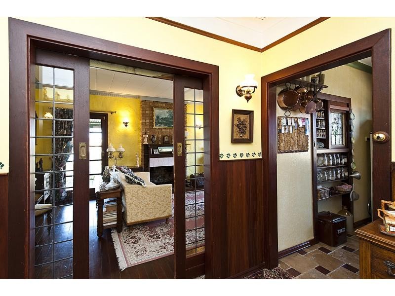 527 Safety Bay Road, Waikiki WA 6169