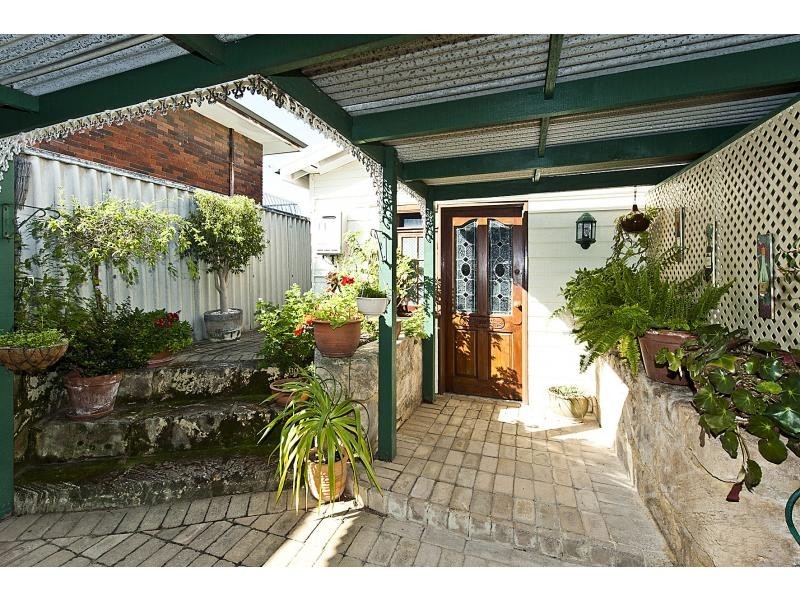 527 Safety Bay Road, Waikiki WA 6169