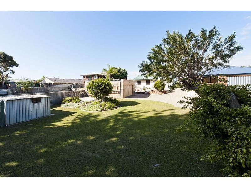 527 Safety Bay Road, Waikiki WA 6169