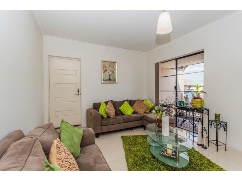 33 Caterpillar Road, Success WA 6164