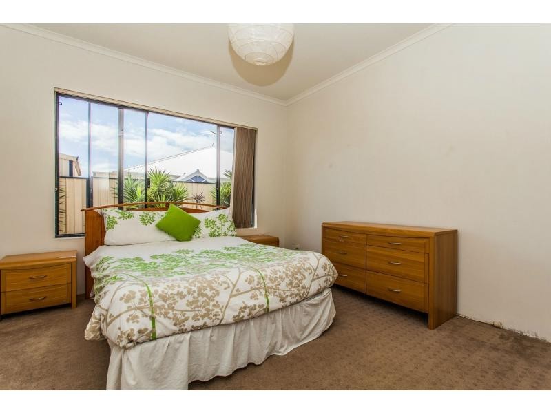 33 Caterpillar Road, Success WA 6164