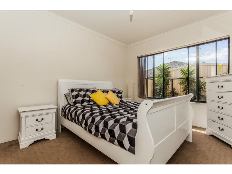33 Caterpillar Road, Success WA 6164