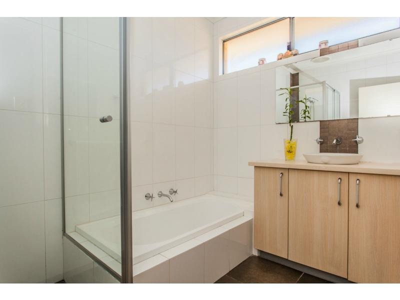 33 Caterpillar Road, Success WA 6164