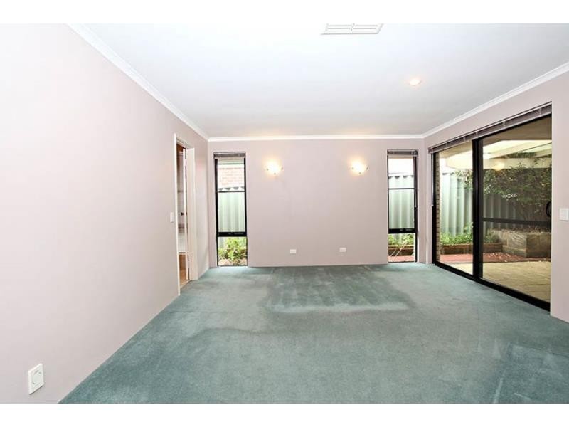 20 Jubaea Court, Canning Vale WA 6155