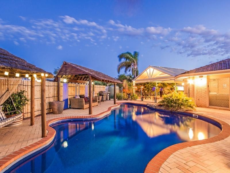 8 Alfred Close, Safety Bay WA 6169