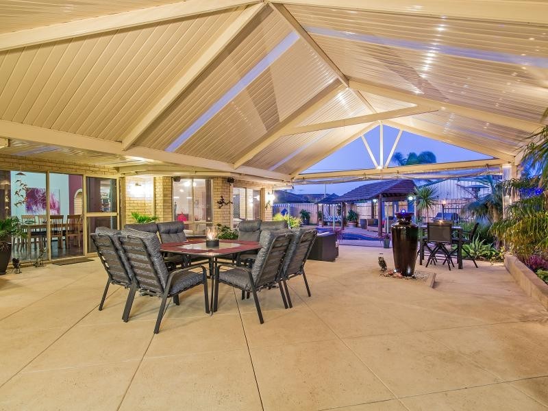 8 Alfred Close, Safety Bay WA 6169