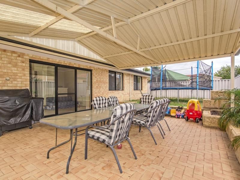 2 Belmont Close, Port Kennedy WA 6172