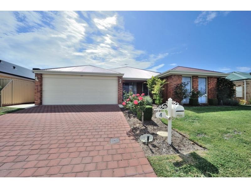 4 Wardang Way, Byford WA 6122
