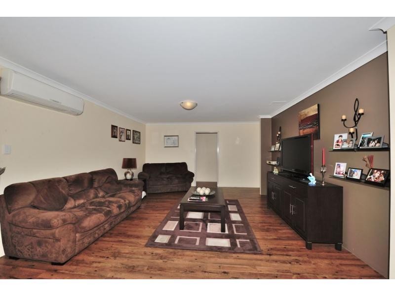 4 Wardang Way, Byford WA 6122