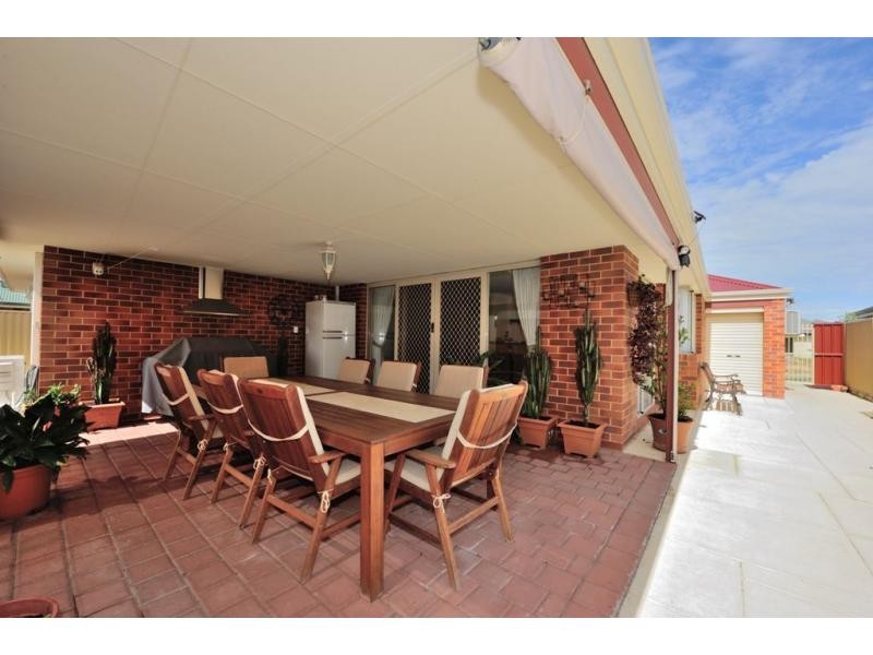 4 Wardang Way, Byford WA 6122